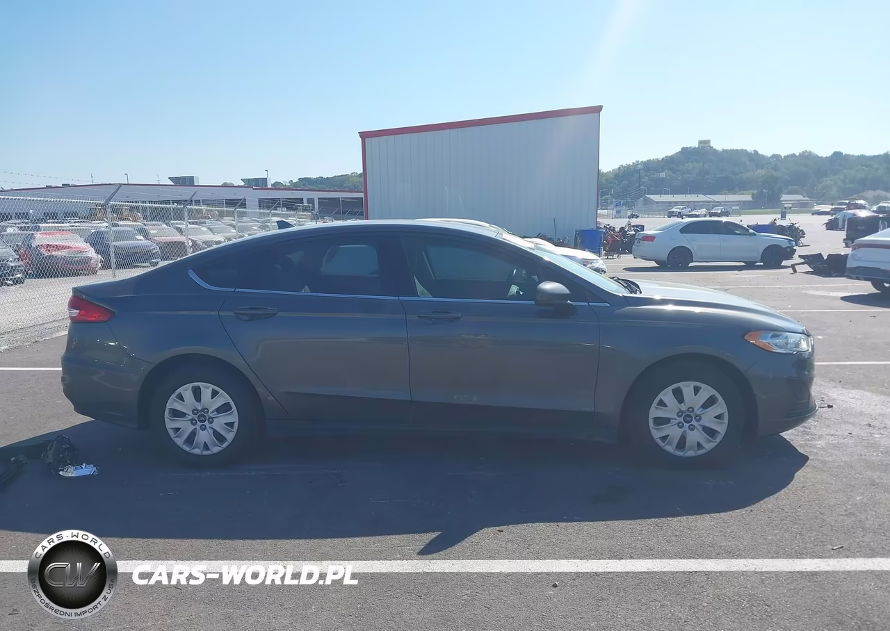 2020 Ford Fusion S VIN:3FA6P0G72LR252514 - 14