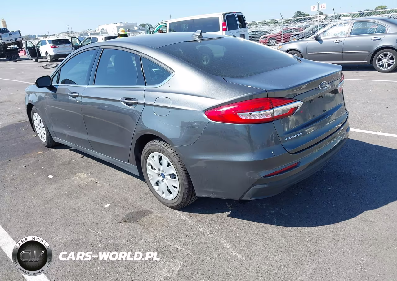 2020 Ford Fusion S VIN:3FA6P0G72LR252514 - 3