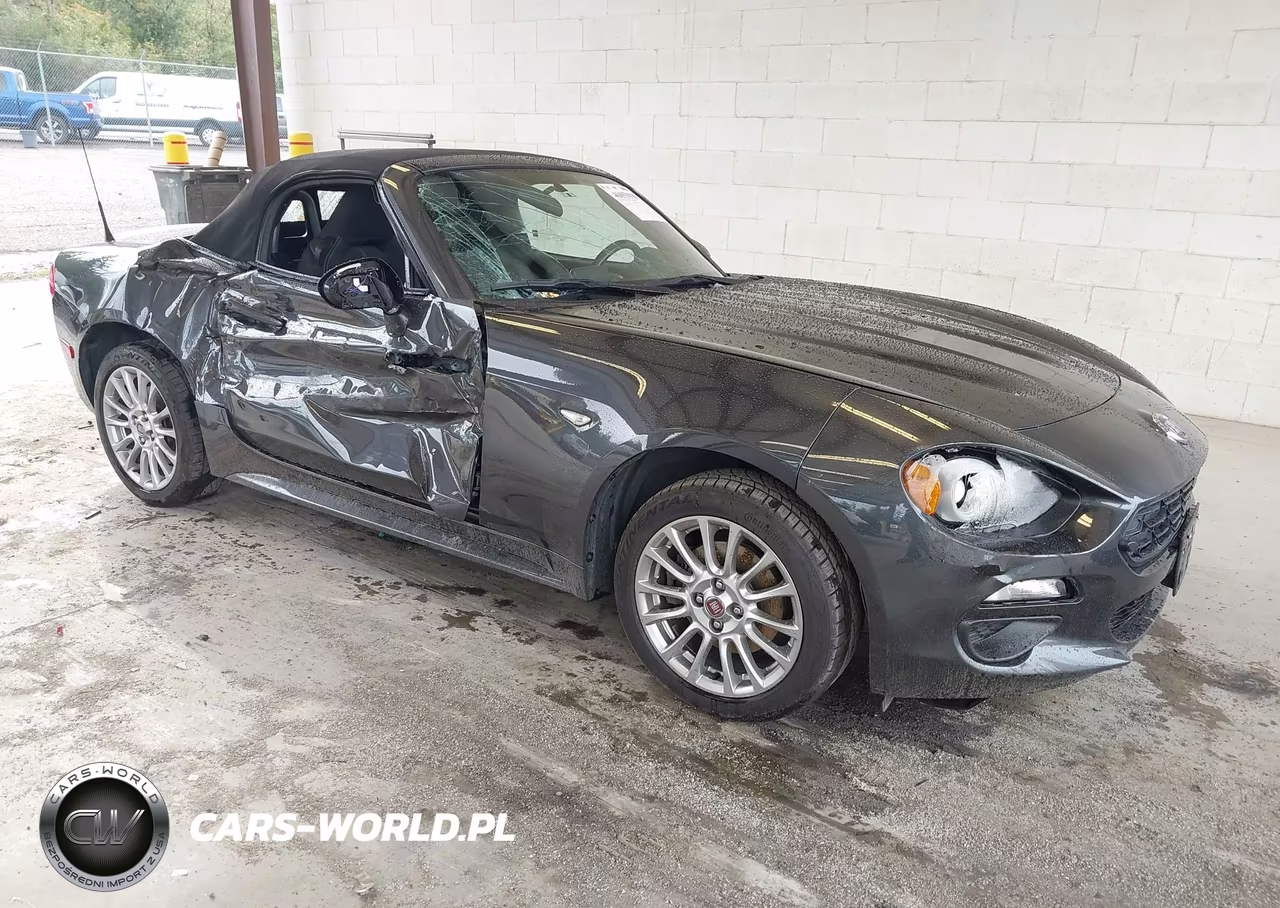 2017 Fiat 124 Spider Classica – zdjęcie 1 z 17