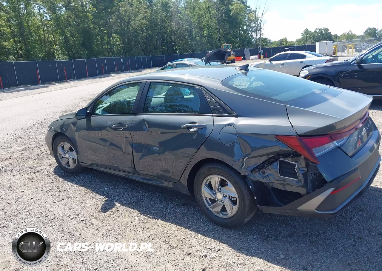 2026 Hyundai Elantra Se VIN:KMHLL4DG5TU248871 - 3
