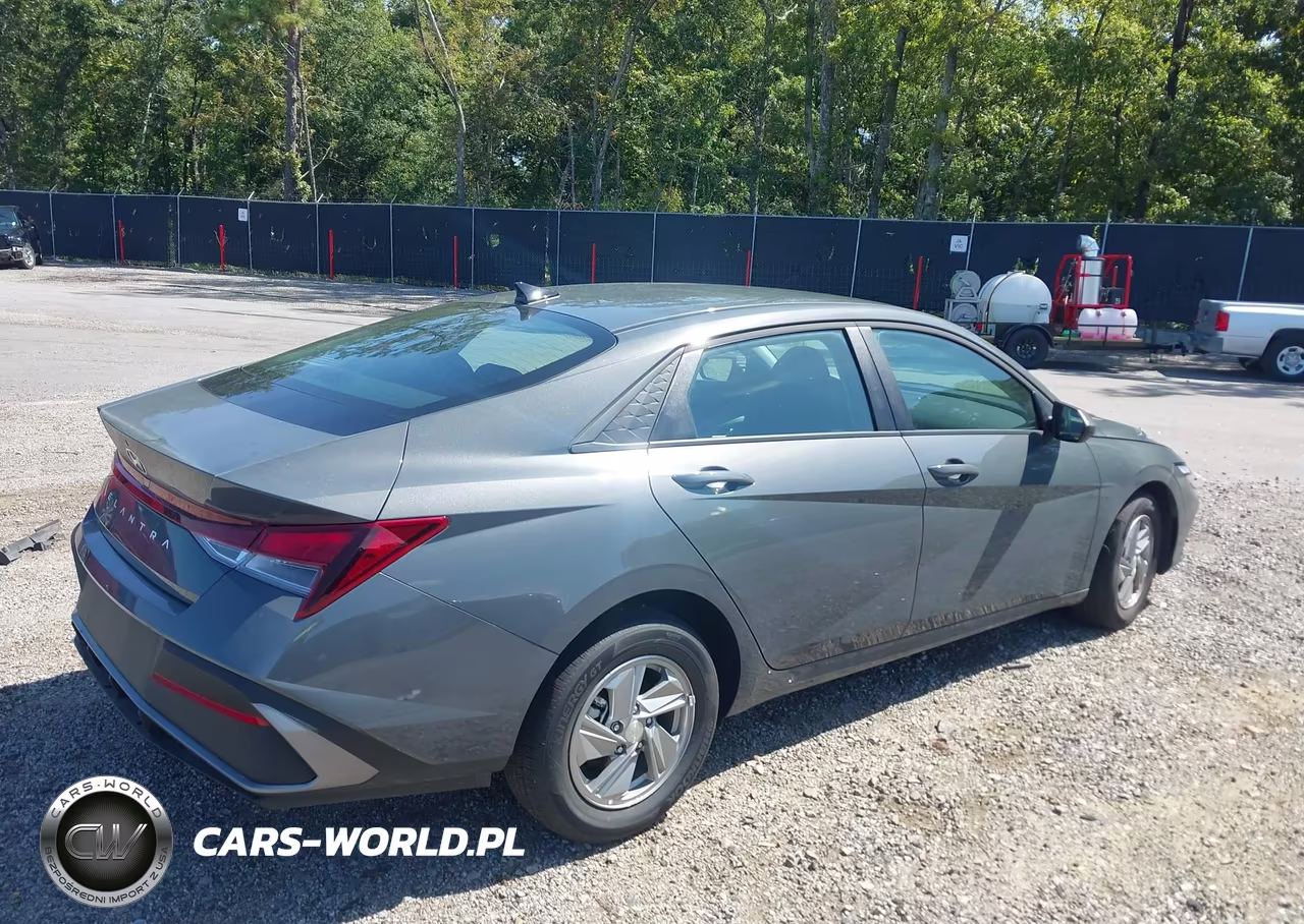 2026 Hyundai Elantra Se VIN:KMHLL4DG5TU248871 - 4