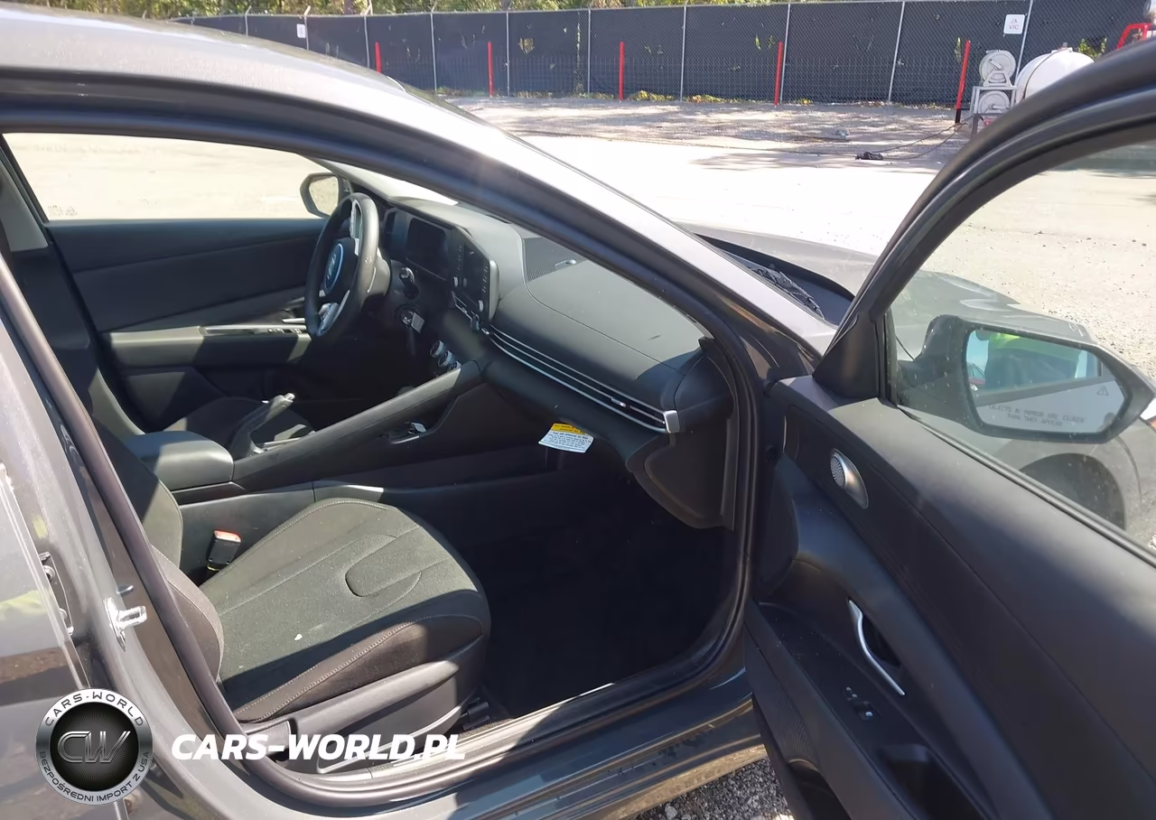2026 Hyundai Elantra Se VIN:KMHLL4DG5TU248871 - 5