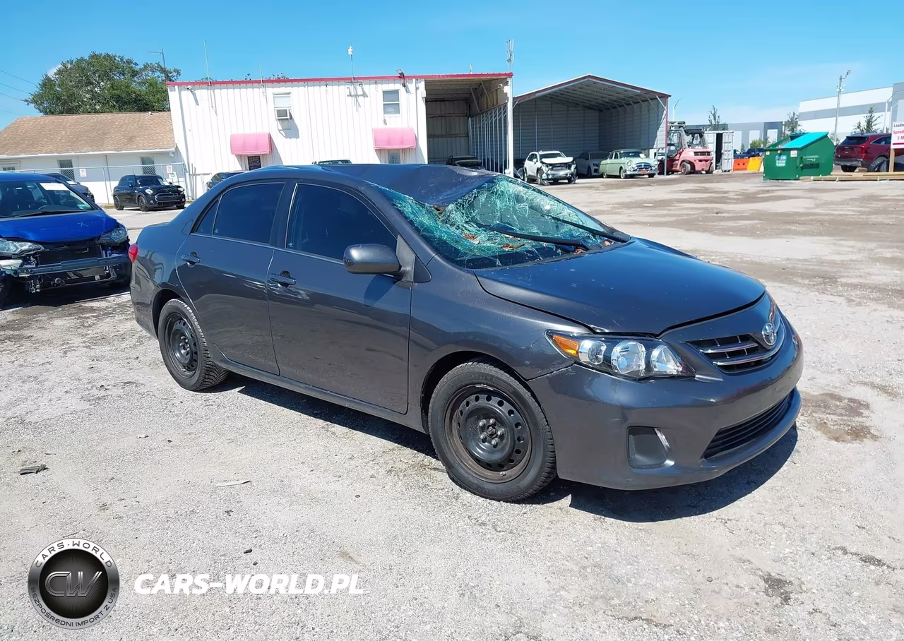 2013 Toyota Corolla Le VIN:5YFBU4EEXDP225109 - 1