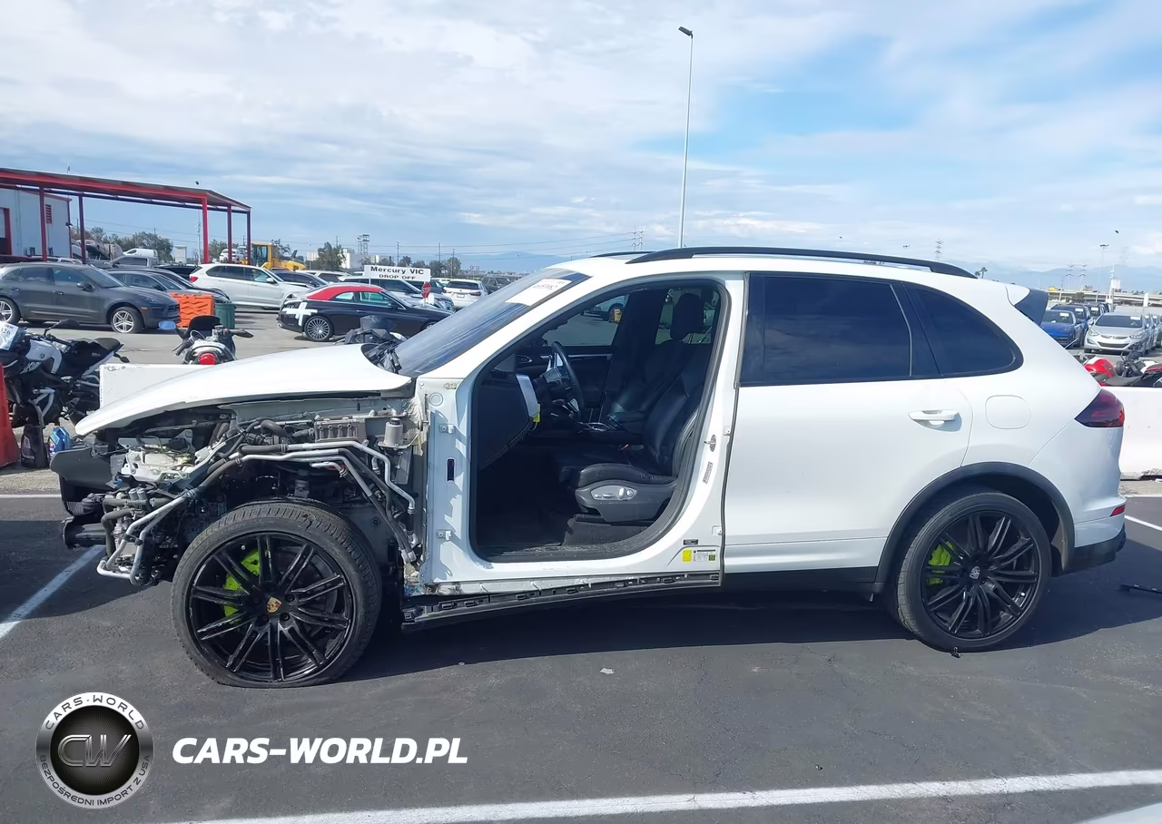 2016 Porsche Cayenne E-Hybrid S VIN:WP1AE2A20GLA59073 - 15
