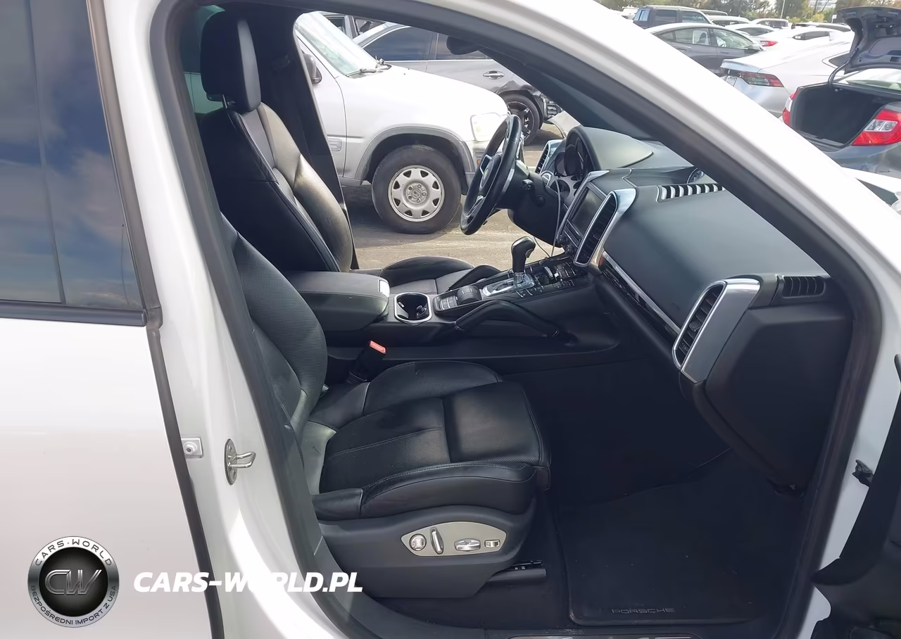2016 Porsche Cayenne E-Hybrid S VIN:WP1AE2A20GLA59073 - 5