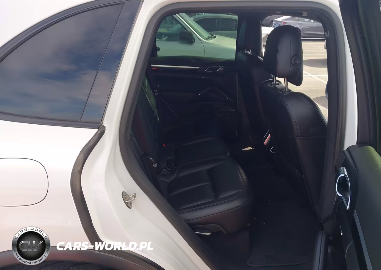 2016 Porsche Cayenne E-Hybrid S VIN:WP1AE2A20GLA59073 - 8