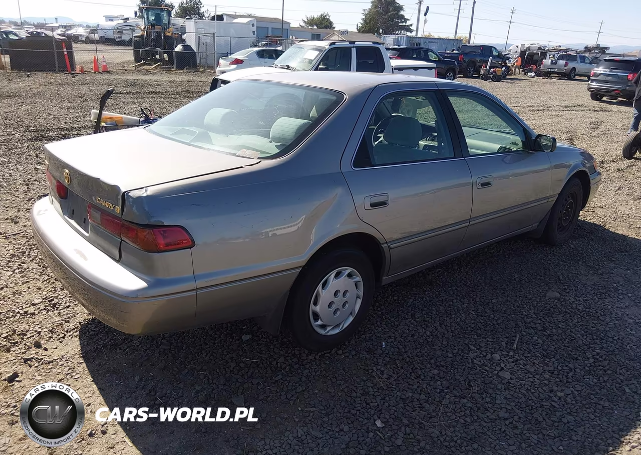 1997 Toyota Camry Le VIN:4T1BG22K3VU138142 - 4