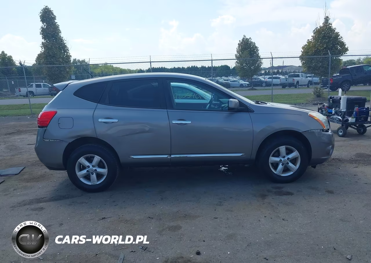 2013 Nissan Rogue S VIN:JN8AS5MT7DW516380 - 13