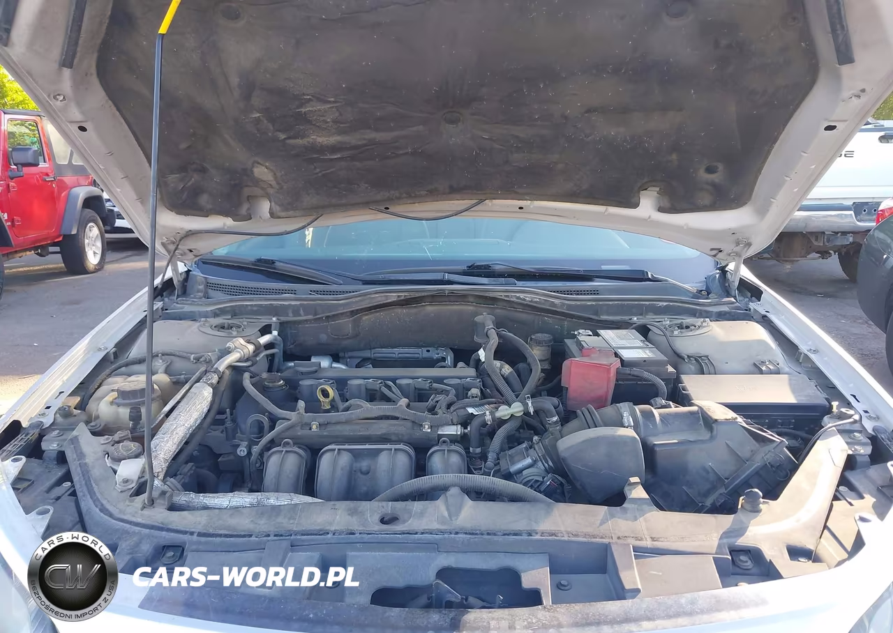 2010 Ford Fusion S VIN:3FAHP0GA4AR340255 - 10
