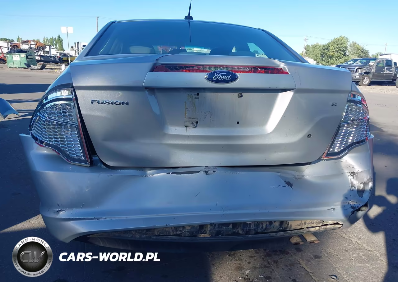 2010 Ford Fusion S VIN:3FAHP0GA4AR340255 - 6