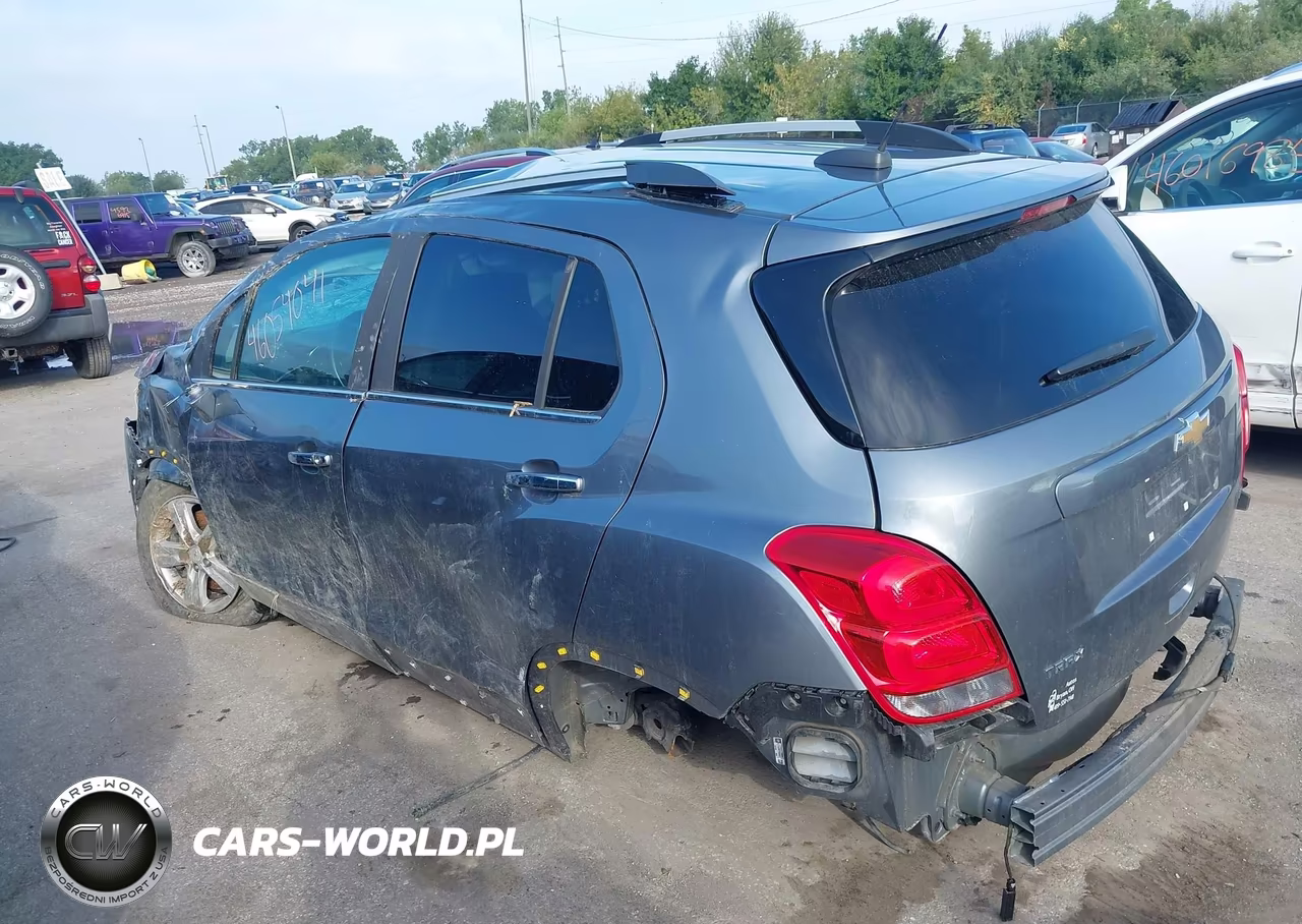 2019 Chevrolet Trax Lt VIN:KL7CJLSB7KB940813 - 3