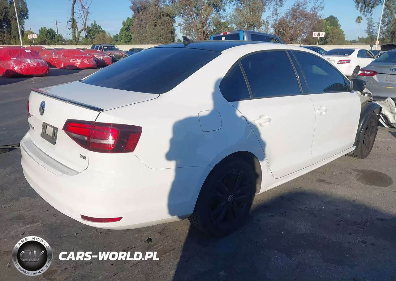 2018 Volkswagen Jetta 1.8T Se Sport VIN:3VWD17AJ4JM217240 - 4