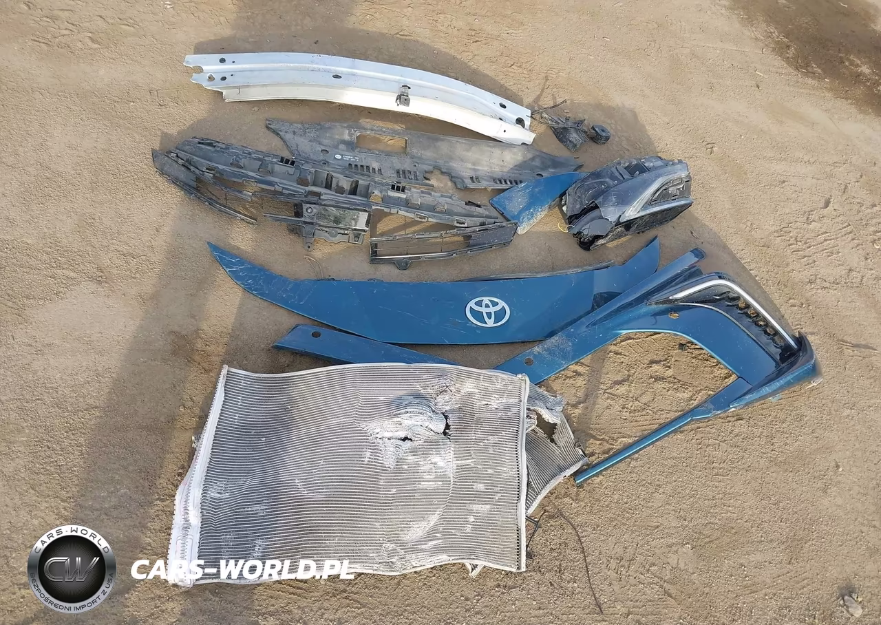 2025 Toyota Camry Xse VIN:4T1DBADK1SU031942 - 12