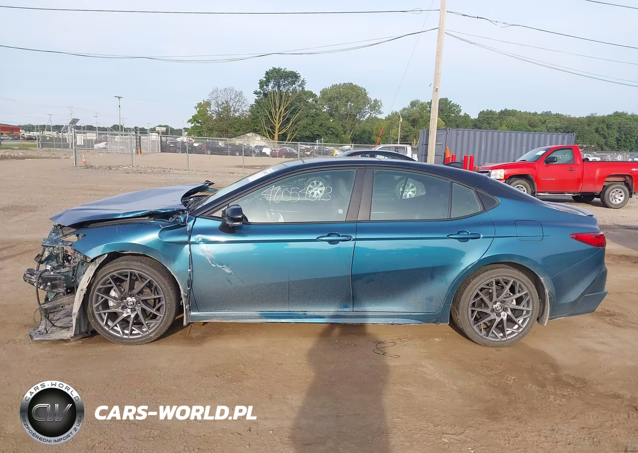 2025 Toyota Camry Xse VIN:4T1DBADK1SU031942 - 15