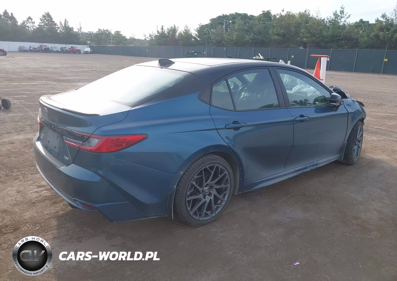 2025 Toyota Camry Xse VIN:4T1DBADK1SU031942 - 4