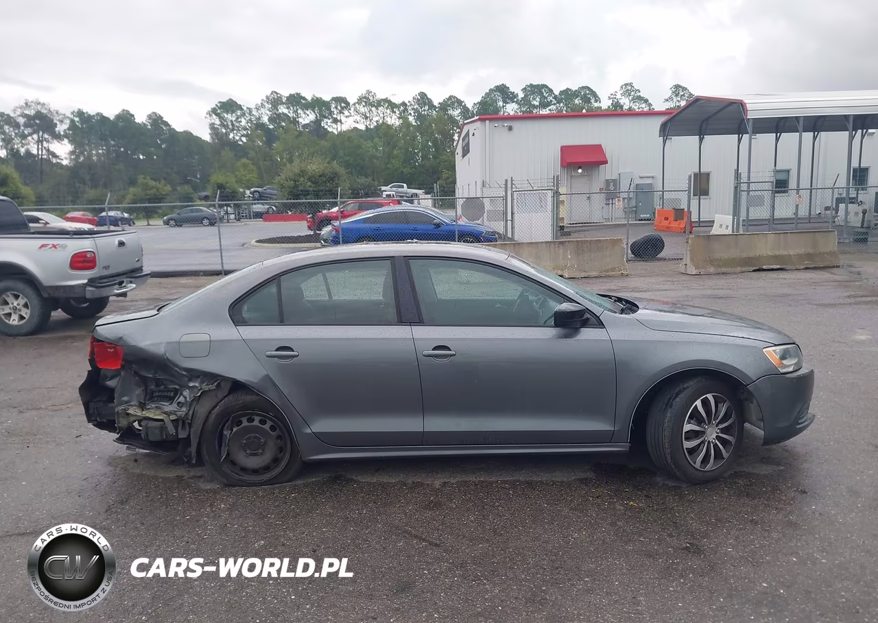 2012 Volkswagen Jetta 2.0L S VIN:3VW2K7AJ2CM390651 - 13