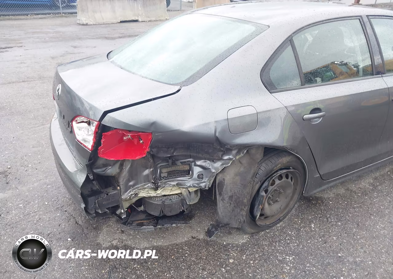 2012 Volkswagen Jetta 2.0L S VIN:3VW2K7AJ2CM390651 - 6
