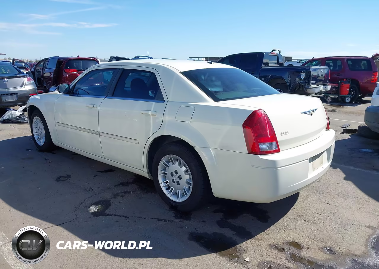 2007 Chrysler 300 VIN:2C3LA43R97H774270 - 3