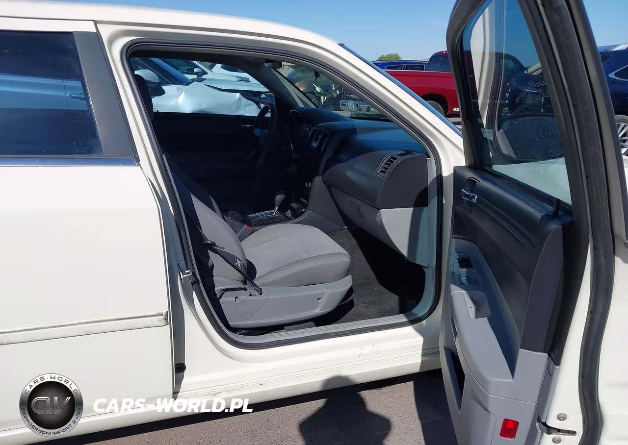 2007 Chrysler 300 VIN:2C3LA43R97H774270 - 5