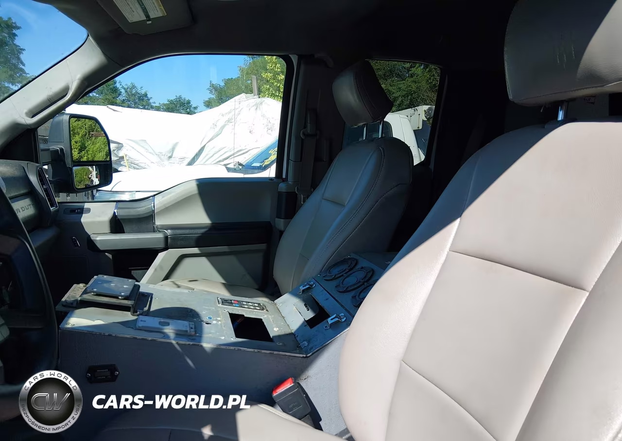 2017 Ford F550 Super Duty VIN:1FD0X5HT2HED81058 - 6
