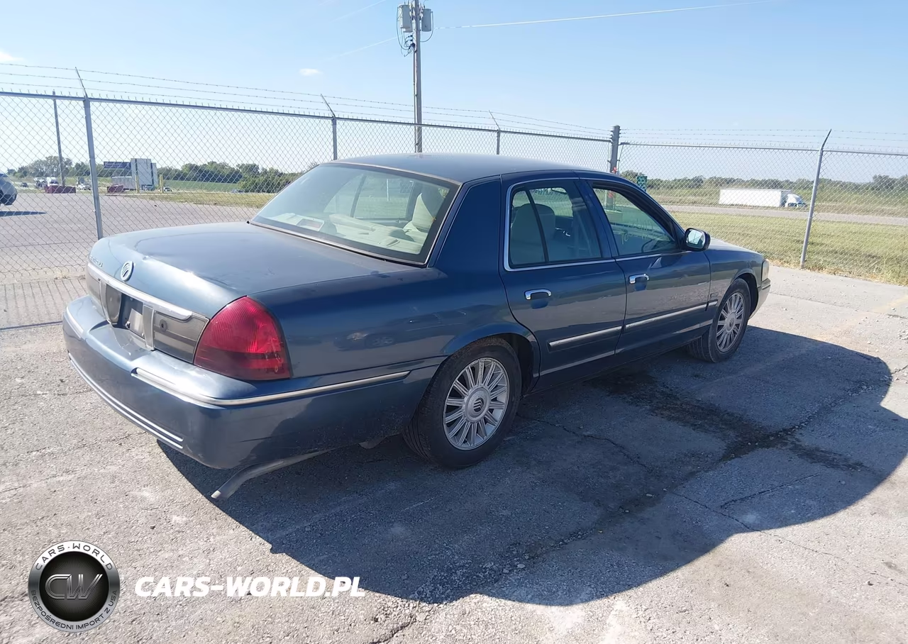 2010 Mercury Grand Marquis Ls (Fleet Only) VIN:2MEBM7FV7AX634075 - 4