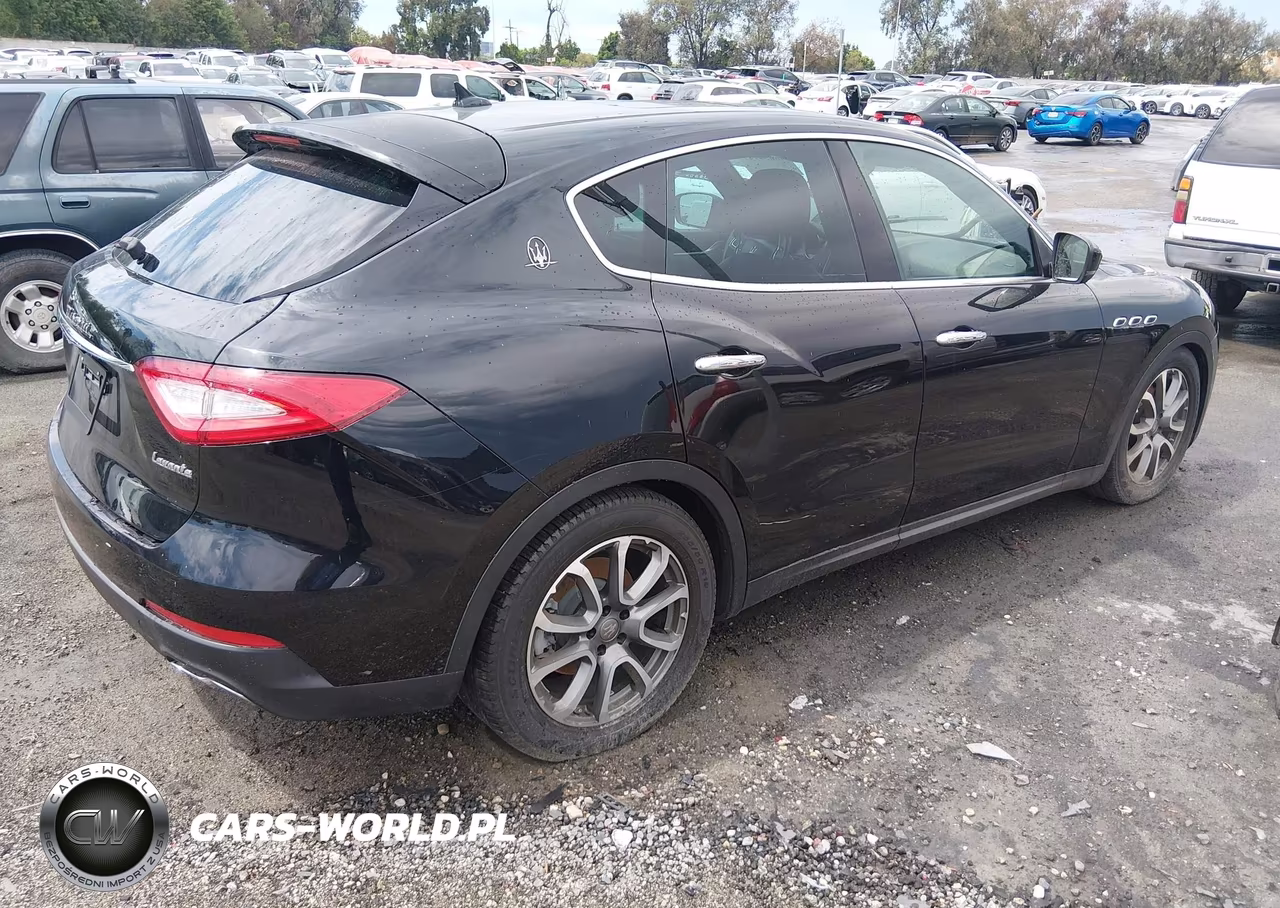 2017 Maserati Levante VIN:ZN661XUA4HX233433 - 4