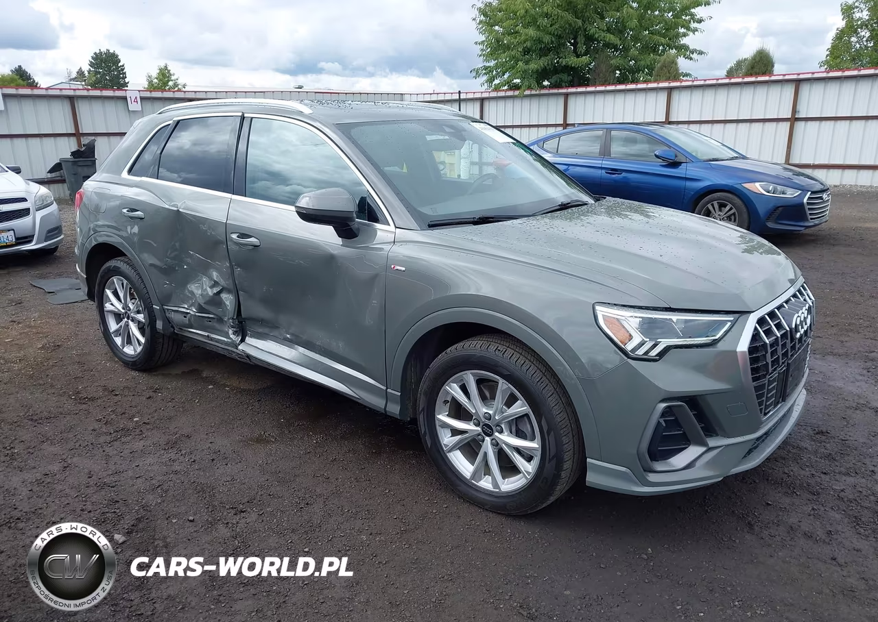 2023 Audi Q3 Premium 45 Tfsi S Line Quattro Tiptronic VIN:WA1DECF31P1137131 - 1