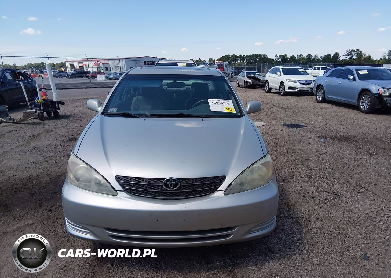 2004 Toyota Camry Le VIN:4T1BE32K44U901375 - 13