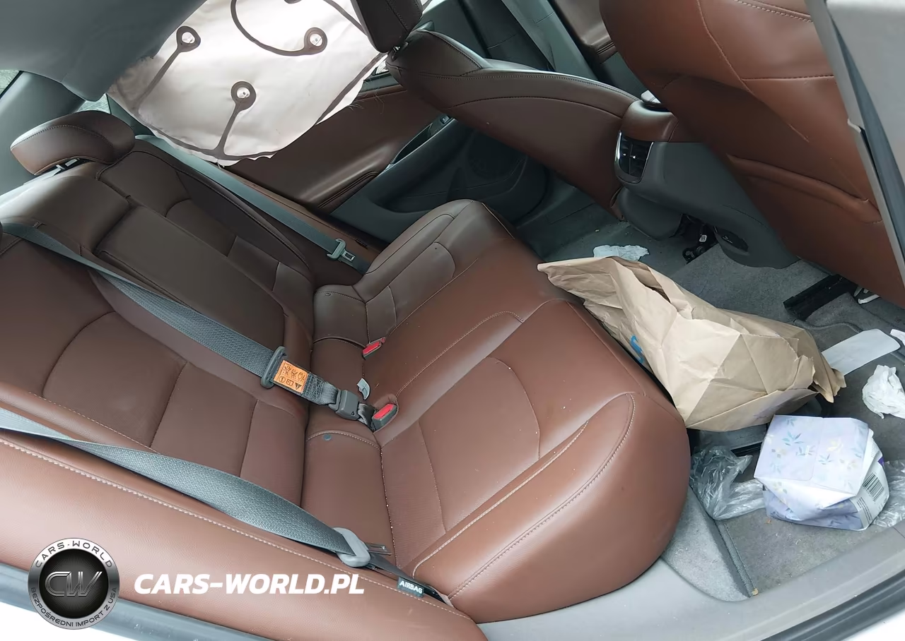2016 Chevrolet Malibu Premier VIN:1G1ZH5SX4GF226145 - 8