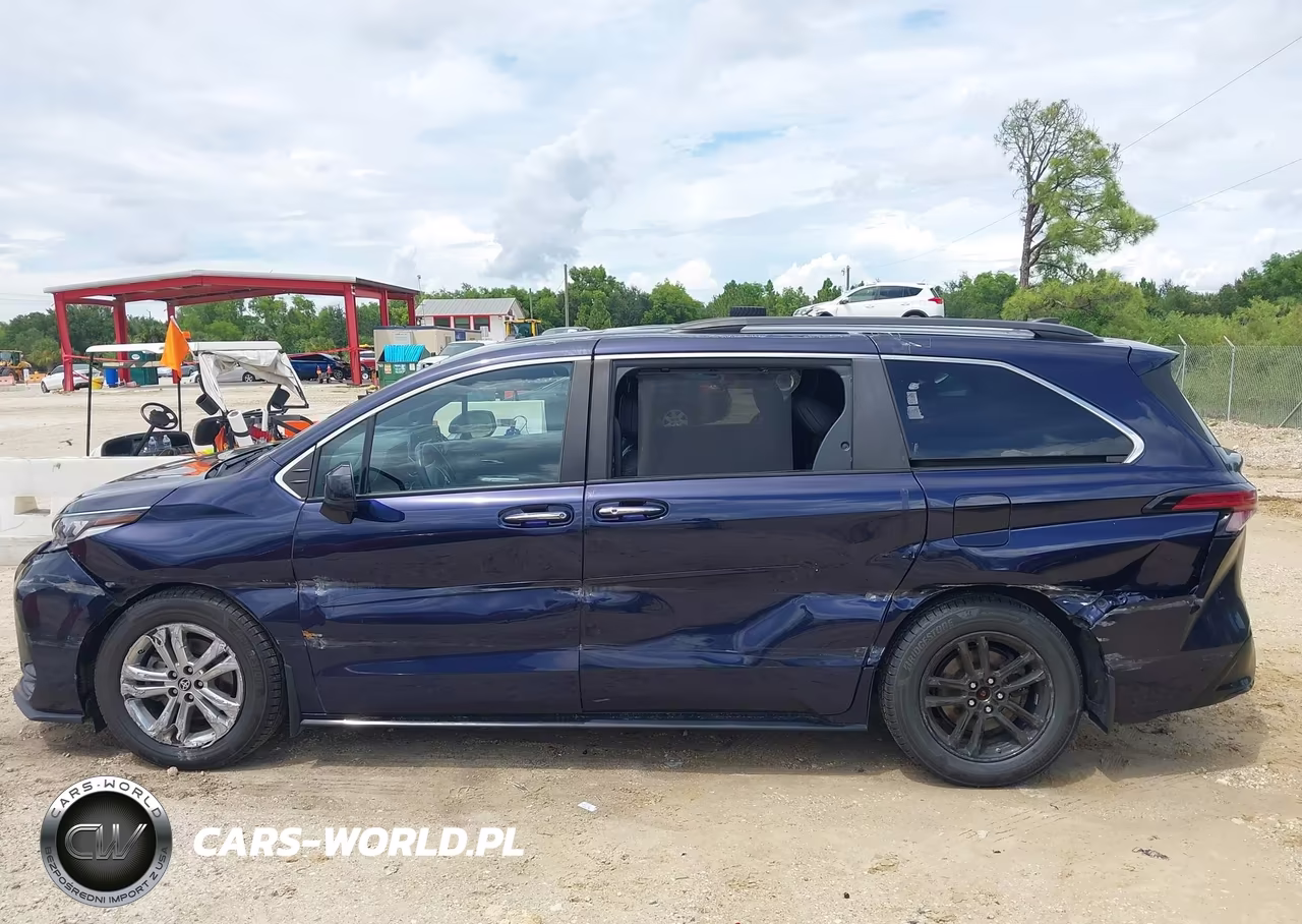 2022 Toyota Sienna Xse VIN:5TDDSKFC1NS067736 - 15