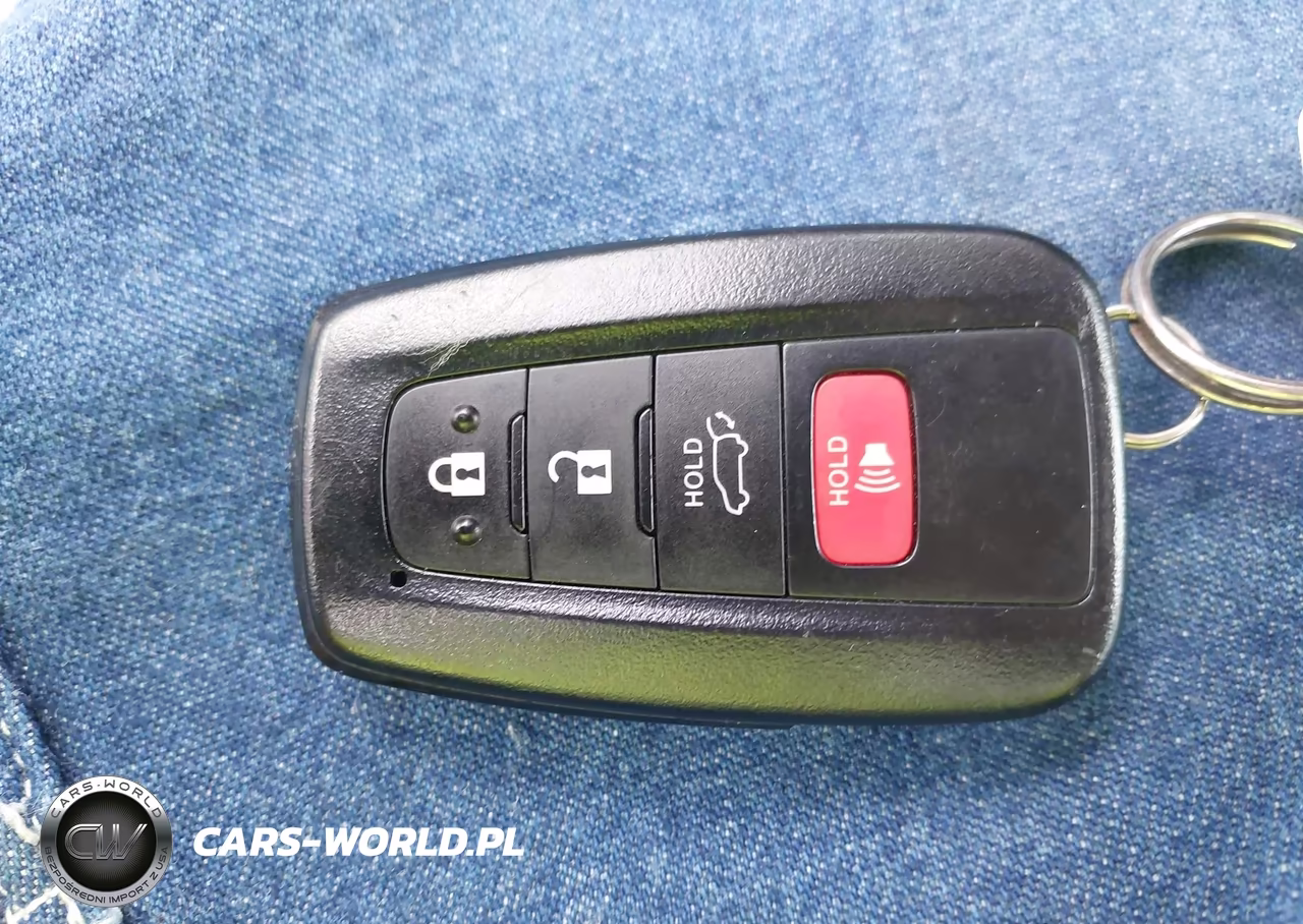 2021 Toyota Highlander Hybrid Platinum VIN:5TDEBRCH8MS020425 - 11