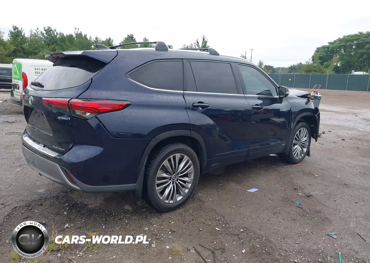 2021 Toyota Highlander Hybrid Platinum VIN:5TDEBRCH8MS020425 - 4
