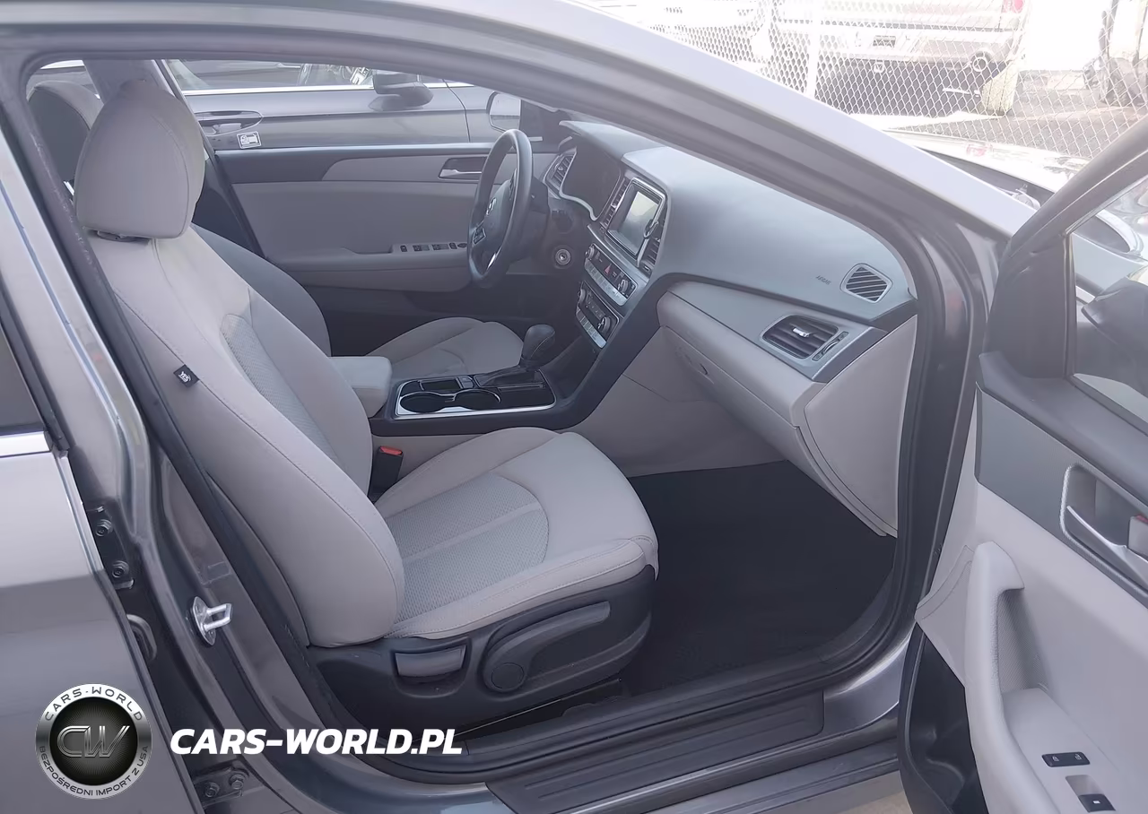 2019 Hyundai Sonata Eco VIN:5NPE24AA4KH774871 - 5