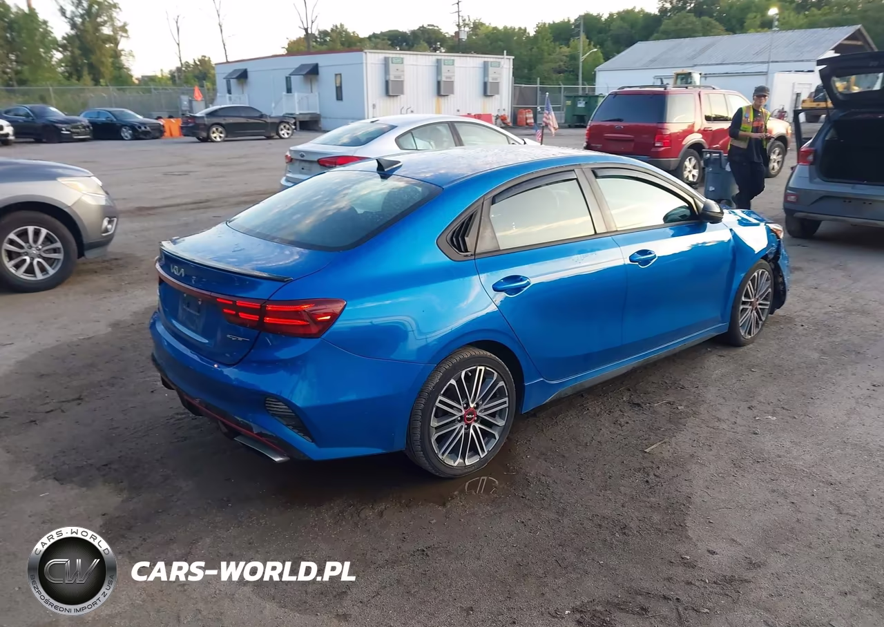 2023 Kia Forte Gt VIN:3KPF44AC2PE599211 - 4