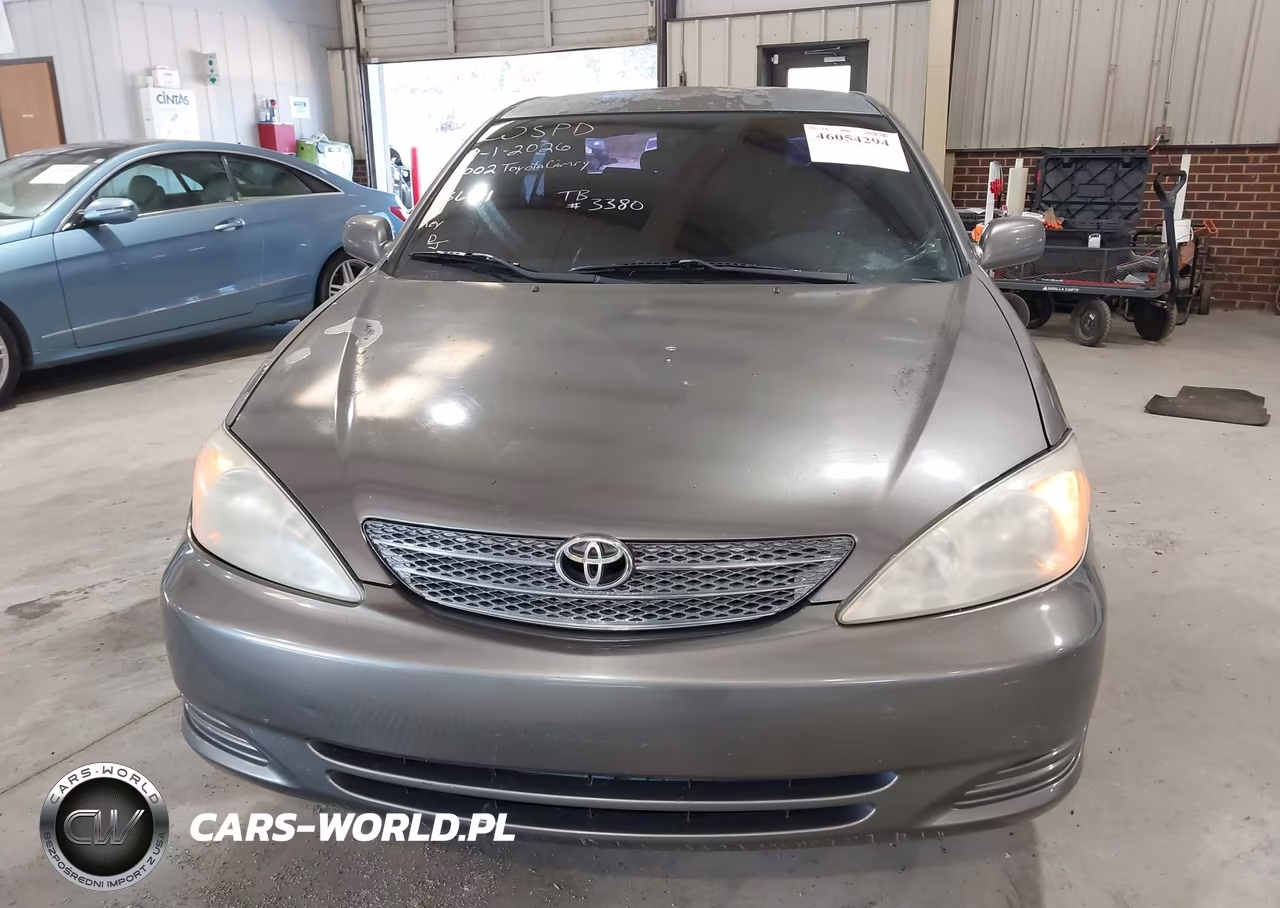 2002 Toyota Camry Le VIN:4T1BE32K12U536991 - 13
