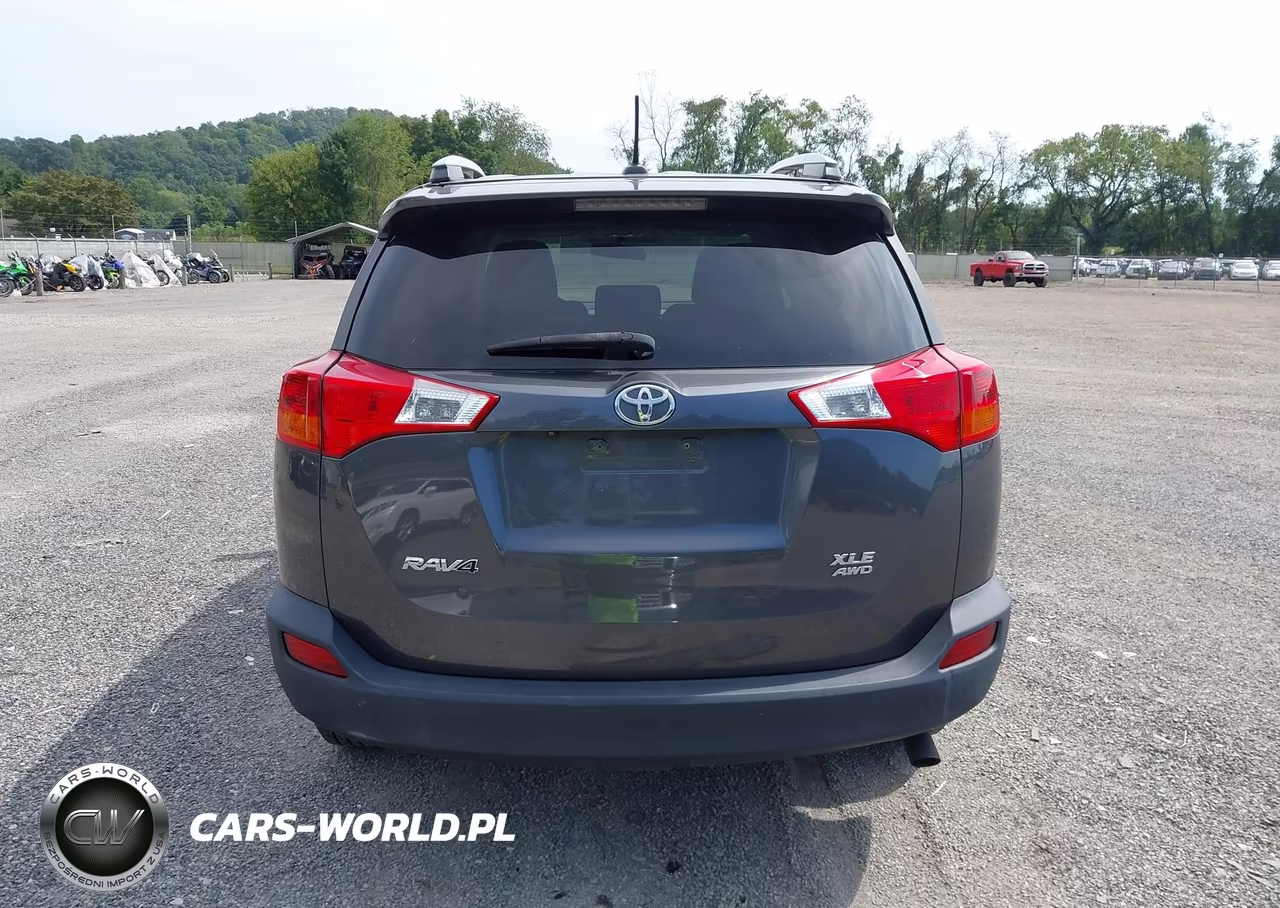2015 Toyota Rav4 Xle VIN:2T3RFREV4FW299737 - 17