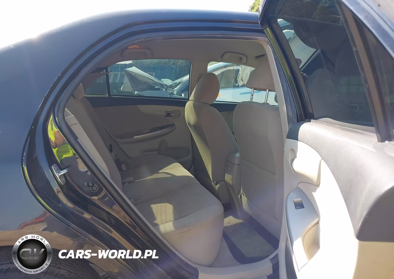 2013 Toyota Corolla Le VIN:JTDBU4EE2DJ114624 - 8