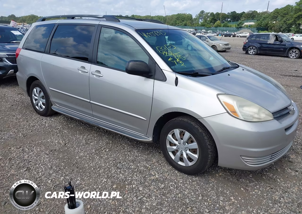 2004 Toyota Sienna Le