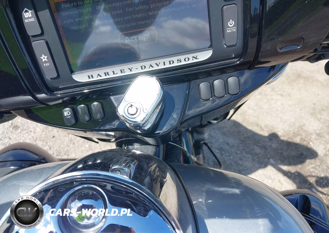2015 Harley-Davidson Flhtkl Ultra Limited Low VIN:1HD1KKL10FB646150 - 11