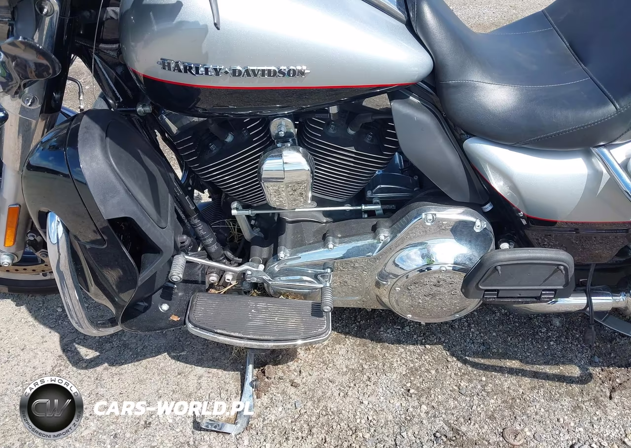 2015 Harley-Davidson Flhtkl Ultra Limited Low VIN:1HD1KKL10FB646150 - 9