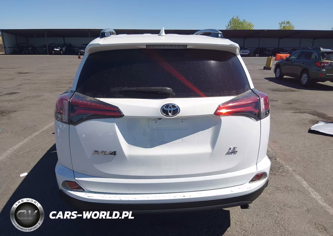 2018 Toyota Rav4 Le VIN:2T3BFREV8JW740425 - 17