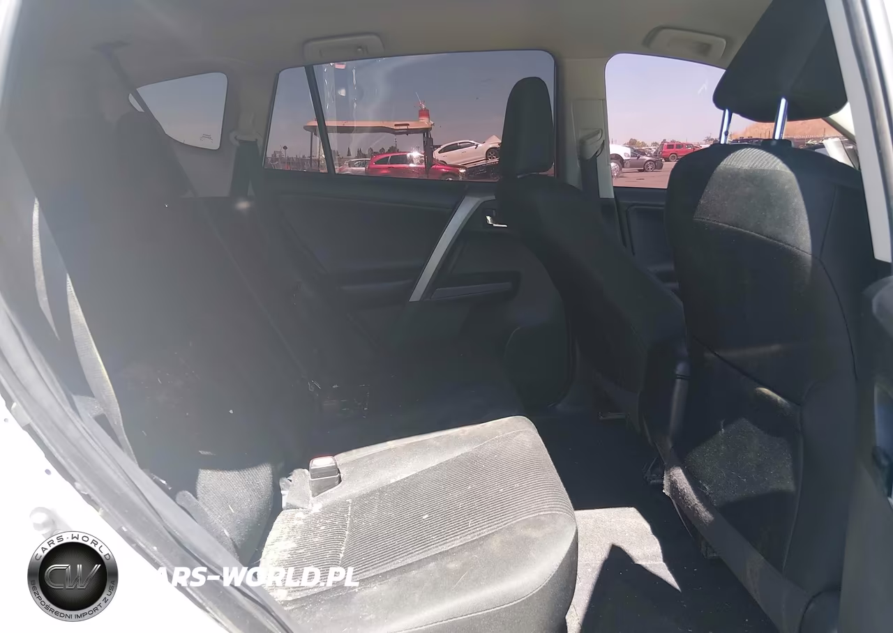 2018 Toyota Rav4 Le VIN:2T3BFREV8JW740425 - 8