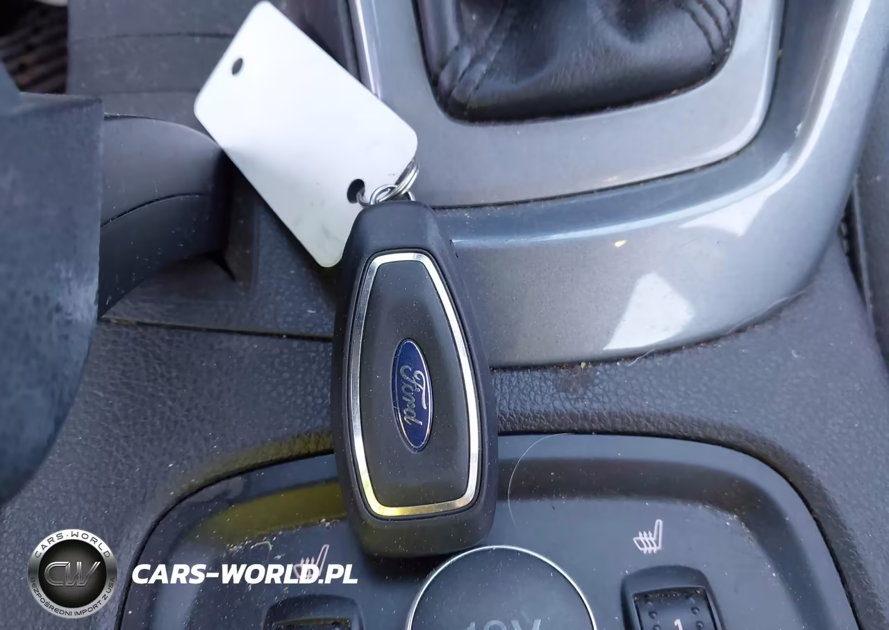 2013 Ford Focus Titanium VIN:1FADP3N20DL280800 - 11