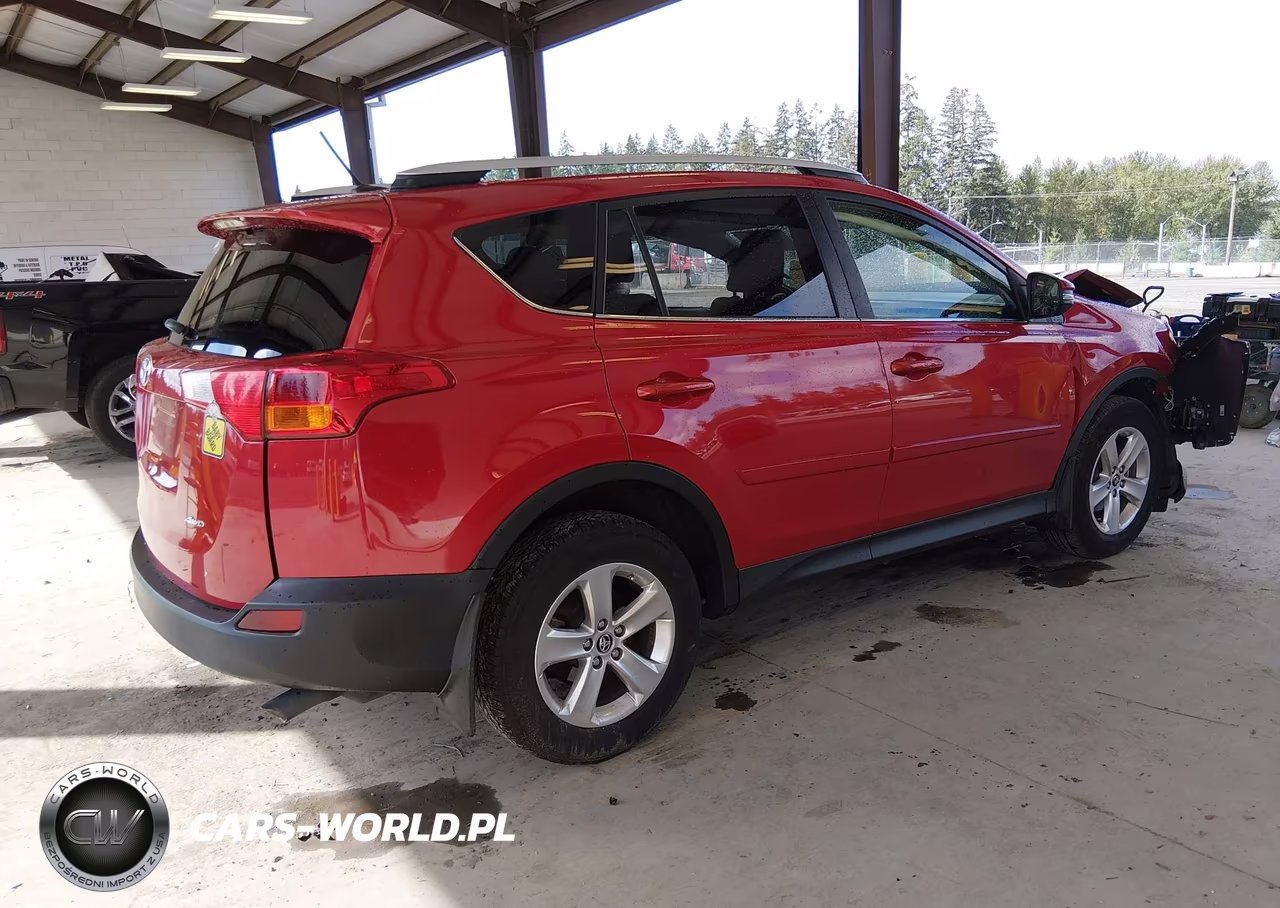 2015 Toyota Rav4 Xle VIN:JTMRFREV9FD099885 - 4