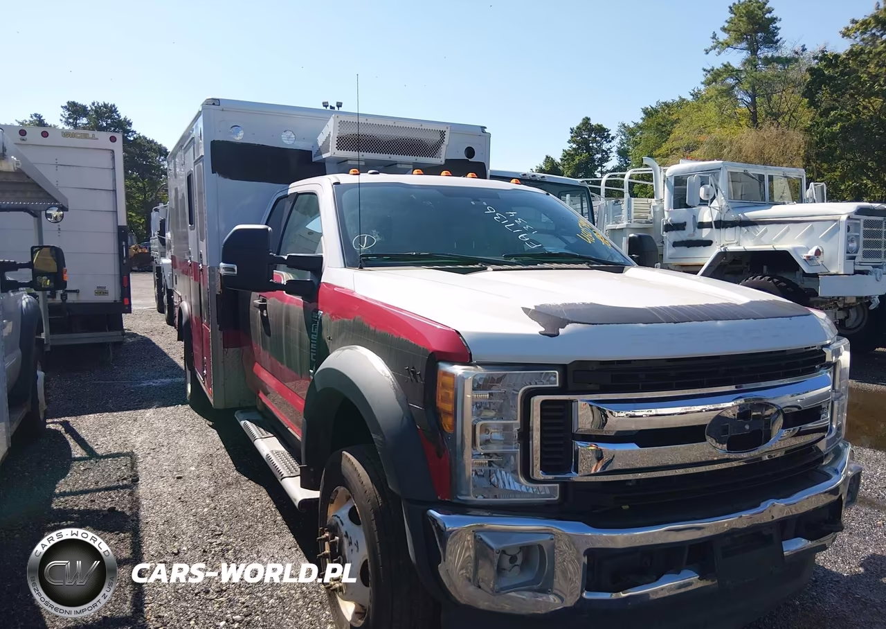 2017 Ford F550 Super Duty – zdjęcie 1 z 17