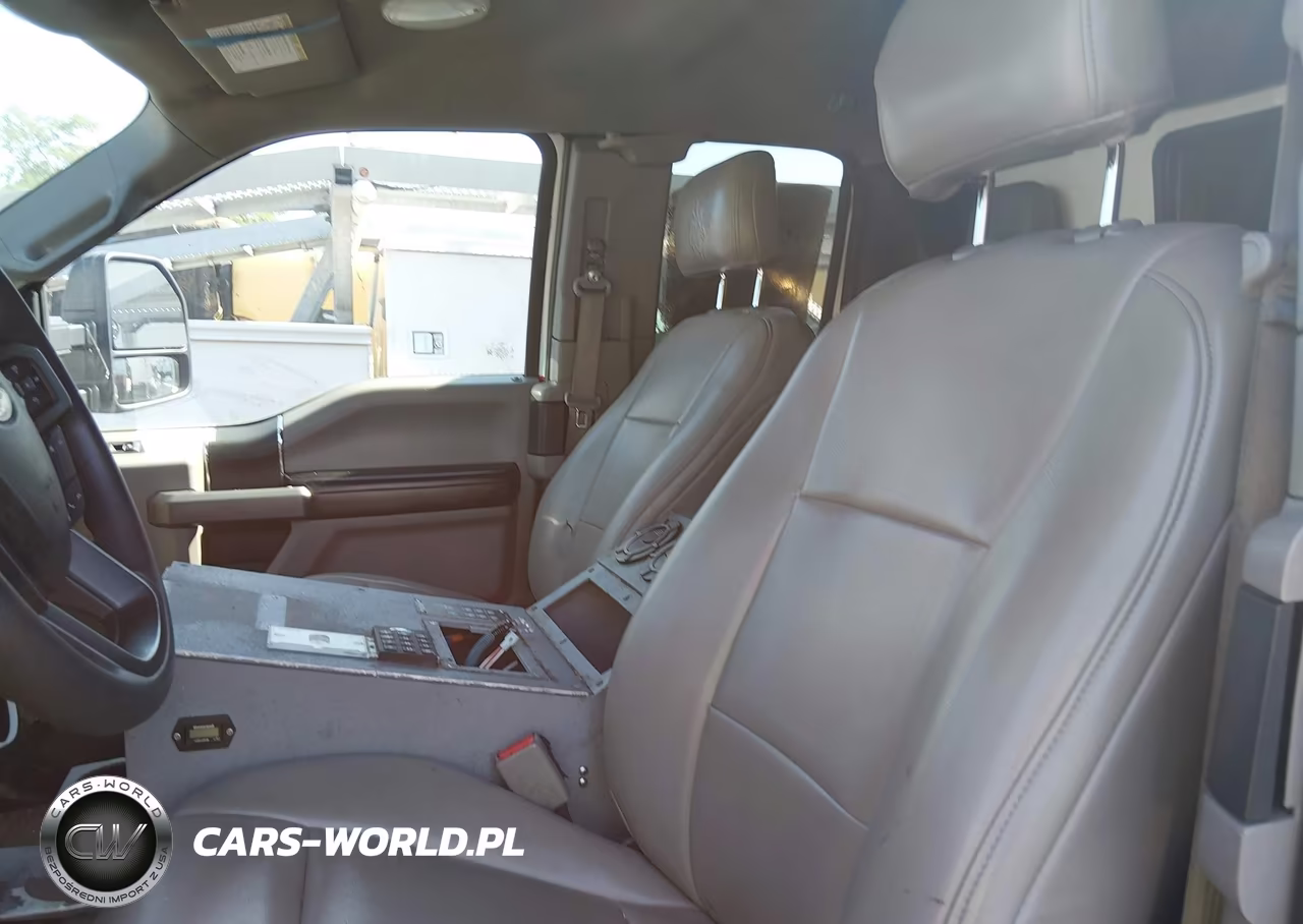 2017 Ford F550 Super Duty VIN:1FD0X5HT9HED73071 - 7