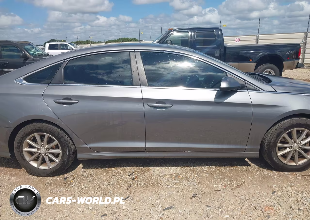 2018 Hyundai Sonata Se VIN:5NPE24AF0JH675992 - 13