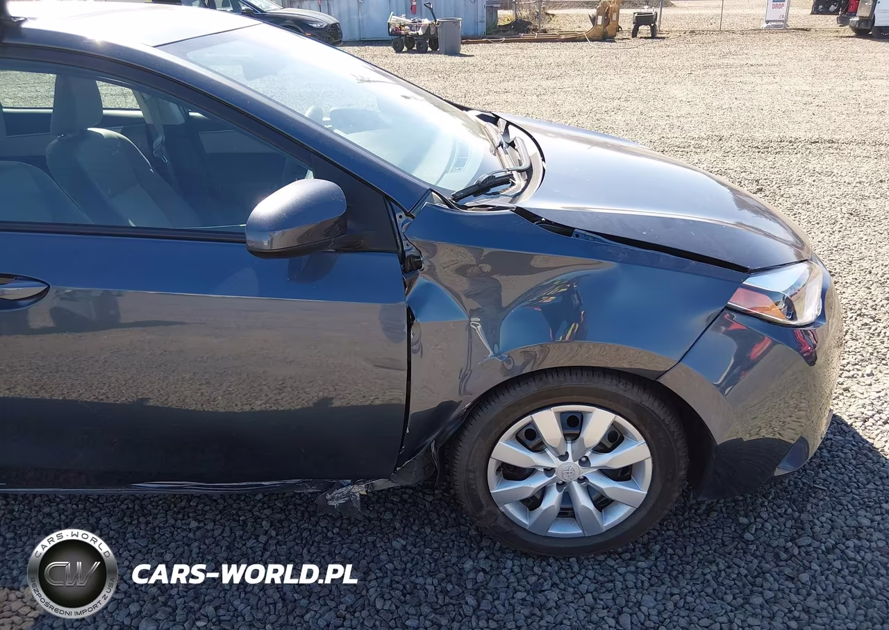 2014 Toyota Corolla Le VIN:5YFBURHE1EP158894 - 17