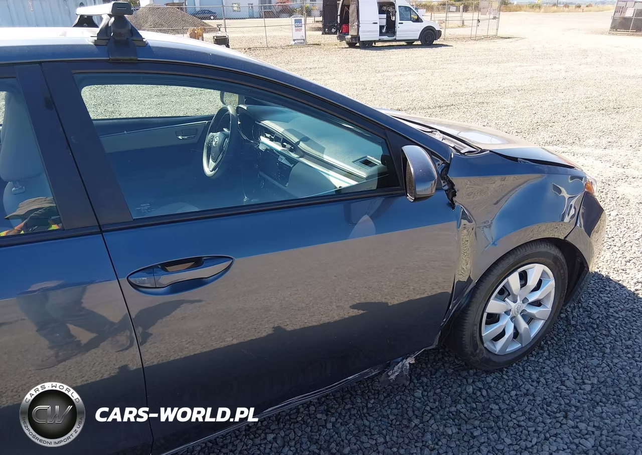 2014 Toyota Corolla Le VIN:5YFBURHE1EP158894 - 18