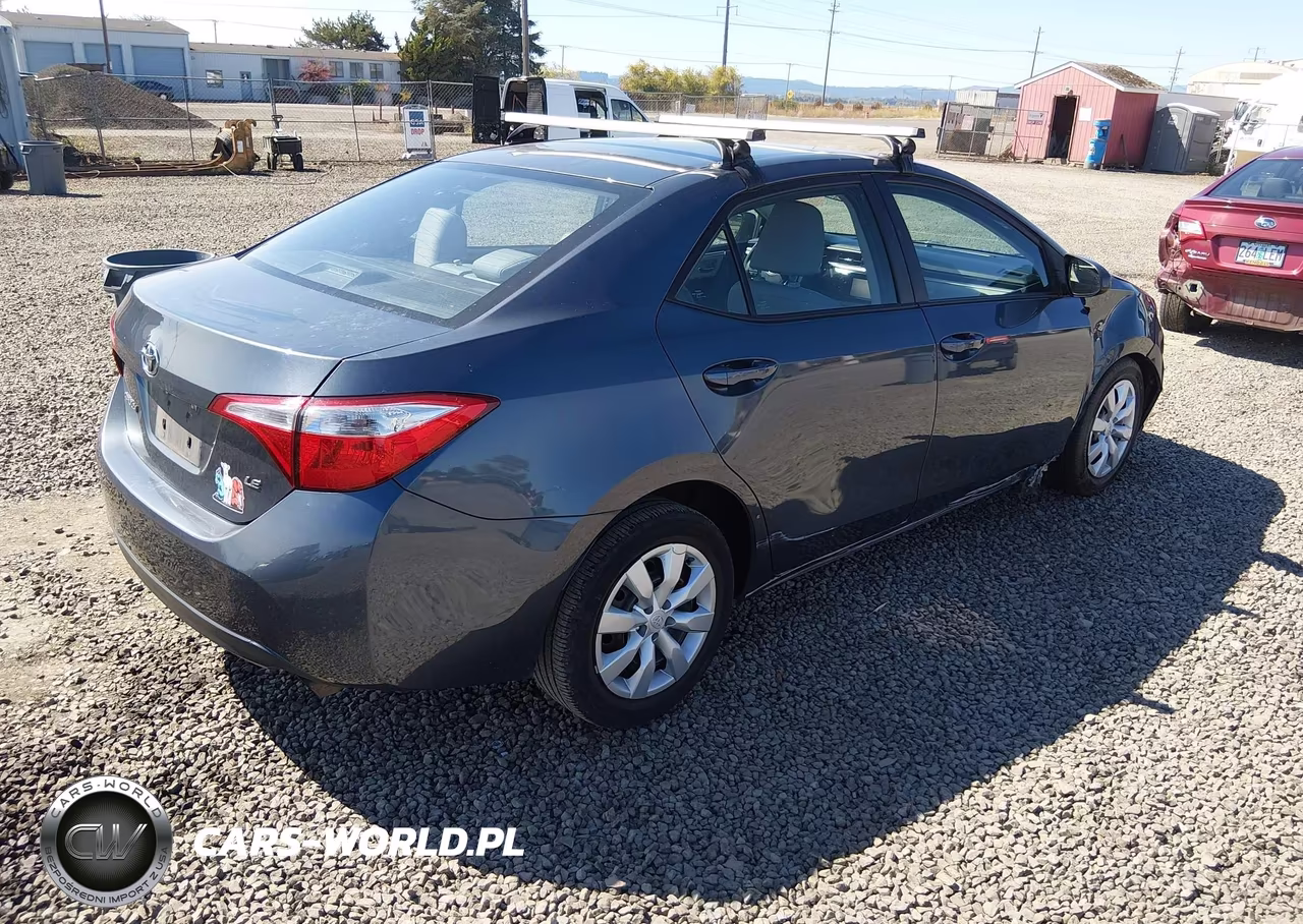 2014 Toyota Corolla Le VIN:5YFBURHE1EP158894 - 4